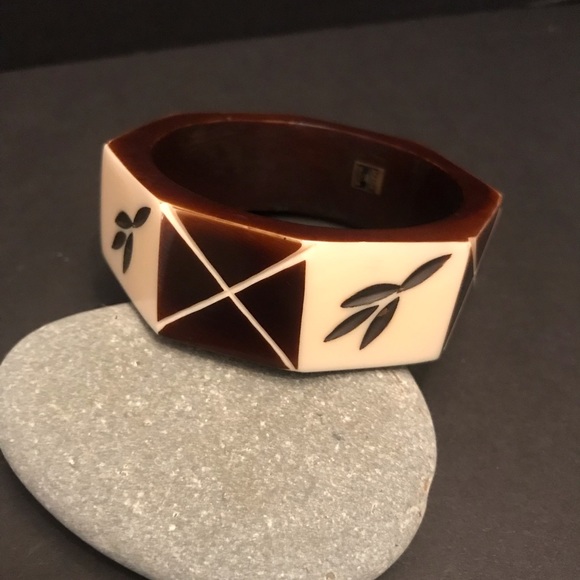 Pentagon Shaped Bangle (Free With Purchase) - Picture 3 of 5